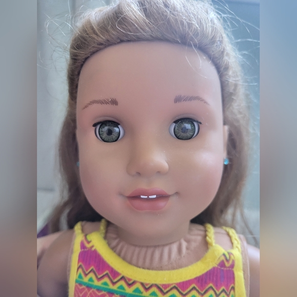 American Girl Lea Clark - Picture 6 of 6